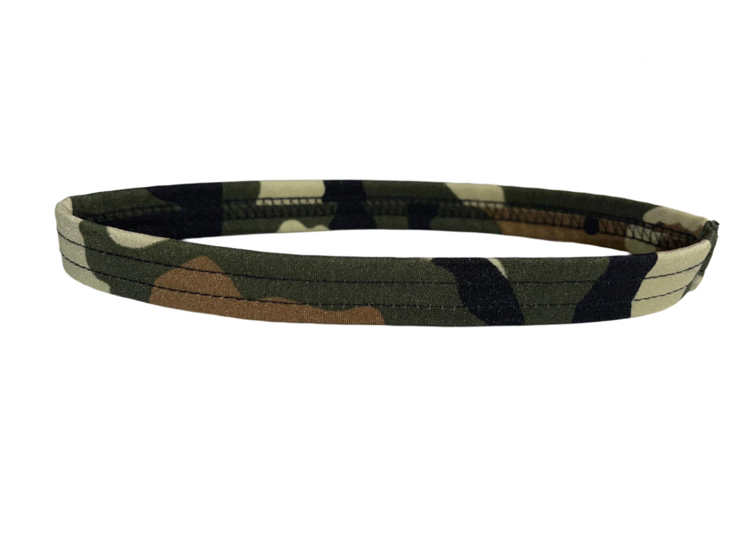 Camouflage thigh garter made of stretch elastic, worn by exotic dancers as a money band.